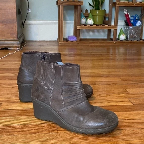 Keen wedge, newbuck booties 8.5 - Picture 6 of 9